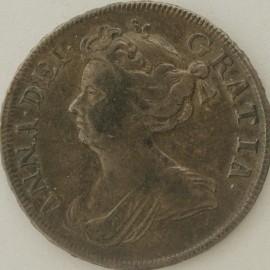 HALF CROWNS 1710  ANNE ROSES AND PLUMES A's FOR V's ON EDGE VERY SCARCE ESC581A TINY FLAW ON OBVERSE  VF