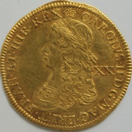 HAMMERED GOLD 1662  CHARLES II UNITE LAUREATE DRAPED AND CUIRASSED YOUTHFUL BUST VALUE XX BEHIND REVERSE CROWNED GARNISHED SHIELD DIVIDING CYPHER MM CROWN RARE NEF