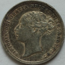 SIXPENCES 1885  VICTORIA SMALL EDGE KNOCK NEF 