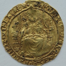 HAMMERED GOLD 1544 -1533 HENRY VIII HALF SOVEREIGN 3RD COINAGE TOWER MINT KING FACING FRONT HOLDING ORB AND SCEPTRE MM PELLET IN ANNULET  NVF