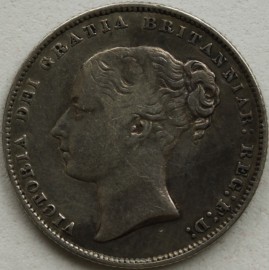 SHILLINGS 1865  VICTORIA DIE NUMBER 110 NVF/VF