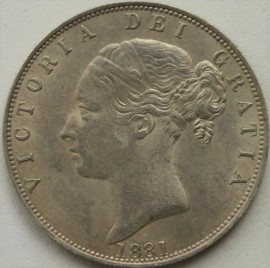 HALF CROWNS 1881  VICTORIA  EF