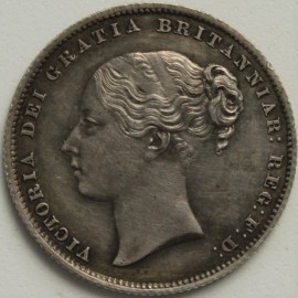 SHILLINGS 1859  VICTORIA SCARCE EF