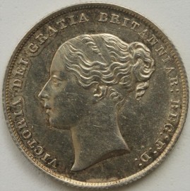 SHILLINGS 1853  VICTORIA SCARCE - SCRATCHES NUNC LUS