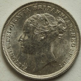 SIXPENCES 1882  VICTORIA VERY RARE UNC LUS