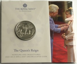 FIVE POUNDS 2022  ELIZABETH II THE QUEENS REIGN - HONOURS AND INVESTITURES  BU