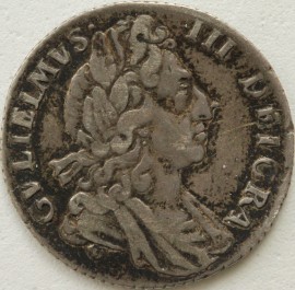 SIXPENCES 1699  WILLIAM III 3RD BUST PLUMES RARE NVF/VF