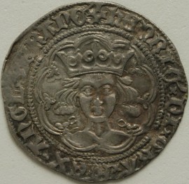 HENRY VI 1422 -1427 HENRY VI GROAT. ANNULET ISSUE. YOUNG PORTRAIT. ANNULETS AT NECK. CALAIS MINT. MM PIERCED CROSS.  GVF