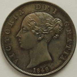 HALFPENCE 1846  VICTORIA VERY SCARCE NEF