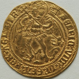 HAMMERED GOLD 1509 -1526 HENRY VIII ANGEL. 1ST COINAGE.THE ARCHANGEL MICHAEL SLAYING THE DRAGON. REVERSE. SHIP BEARING SHIELD. CROSS ABOVE BISECTING H AND ROSE. MM PORTCULLIS VF