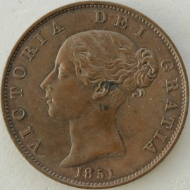 HALFPENCE 1851  VICTORIA DOTS ON SHIELD GEF