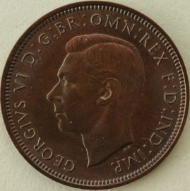 HALFPENCE 1940  GEORGE VI SCARCE. TONED UNC LUS