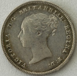 MAUNDY FOURPENCES 1842  VICTORIA  NVF